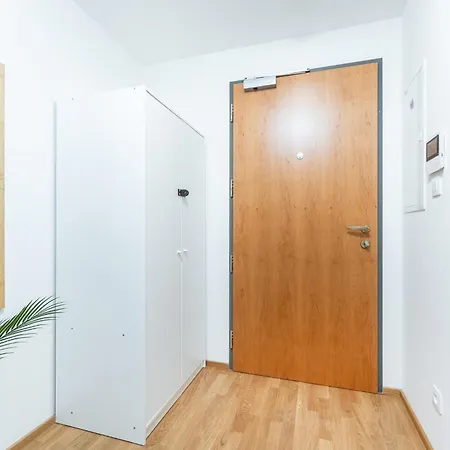 Rentero New Anděl Skyline - 5